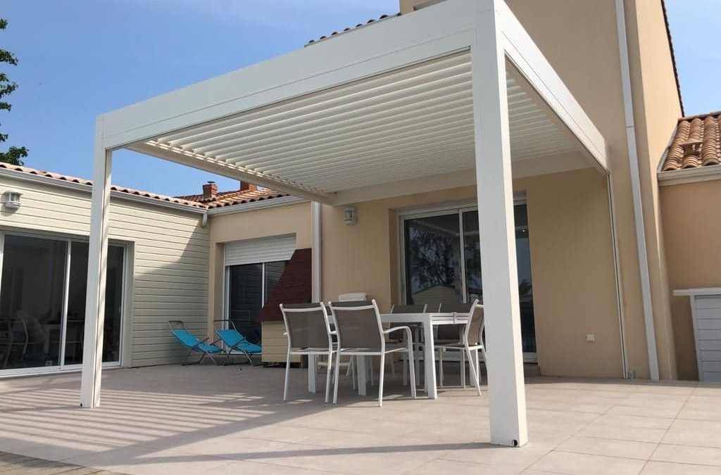 Pergola bioclimatique à La Chapelle-Basse-Mer (44450)